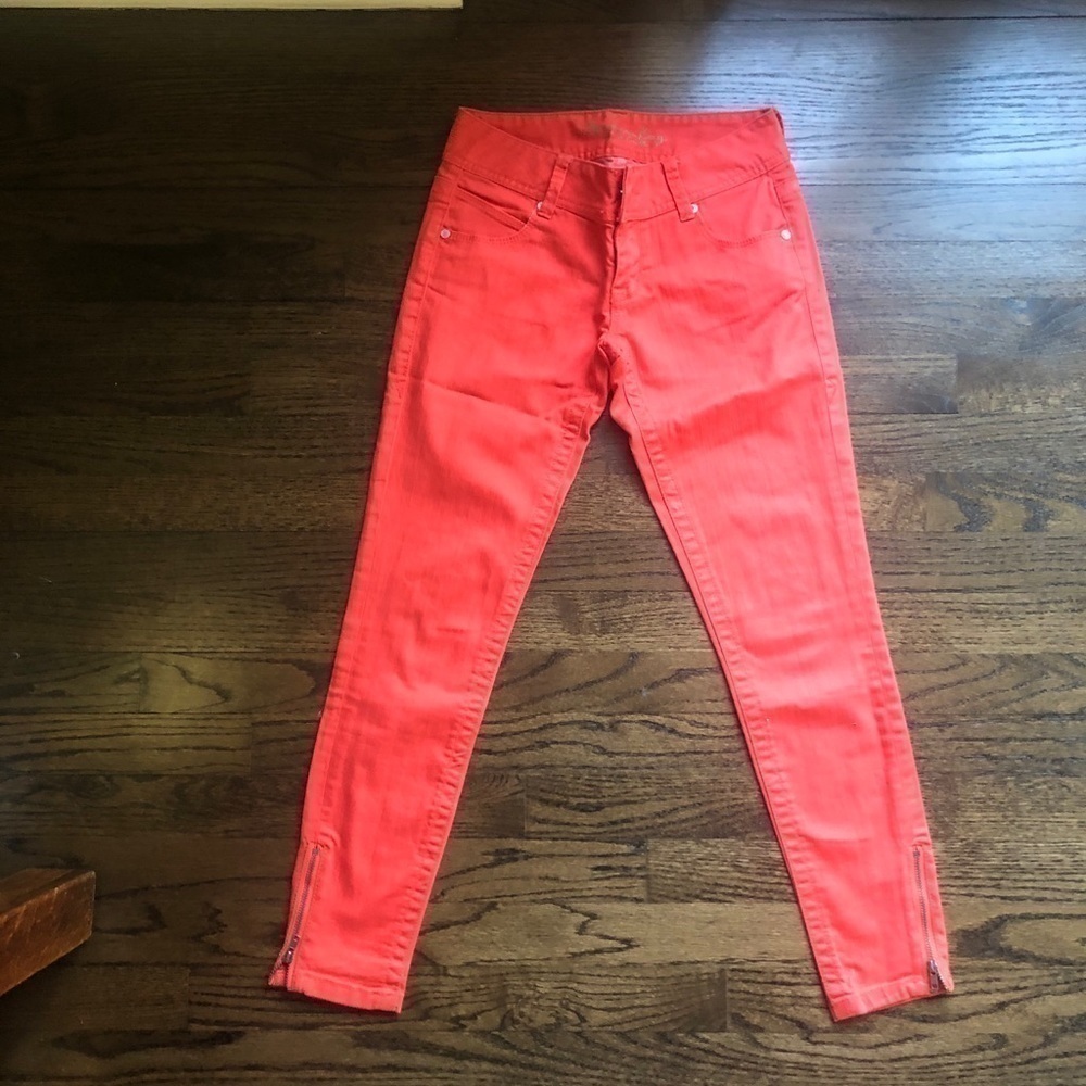 American Rag jeans.